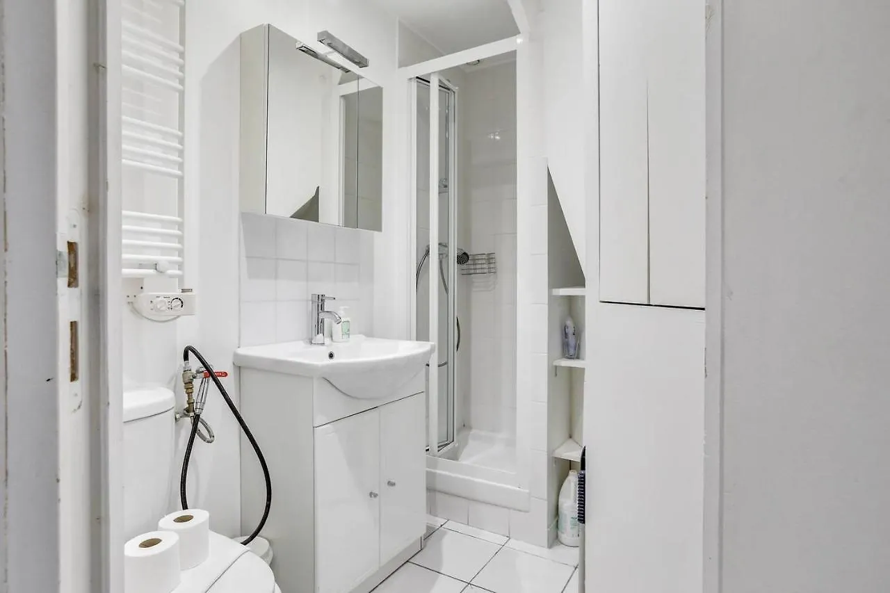 Stylish Accommodation In The Middle Of Paris France